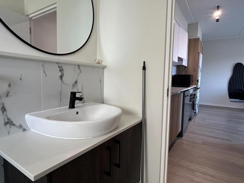 To Let 1 Bedroom Property for Rent in Sandown Western Cape